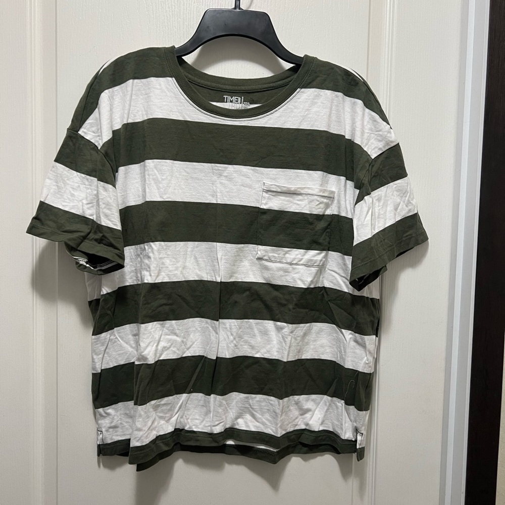 Size XXL top from Walmart